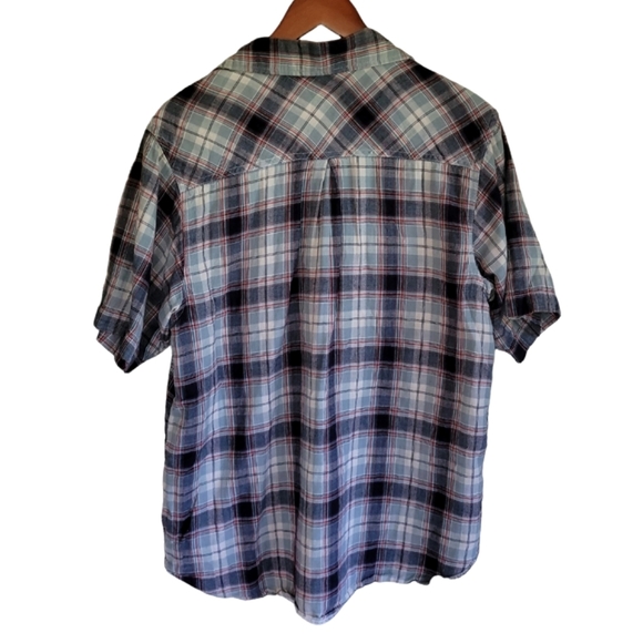 Toes on the Nose Dream Fit Men's Short Sleeve Button Down Plaid Shirt Sm… - Picture 2 of 5